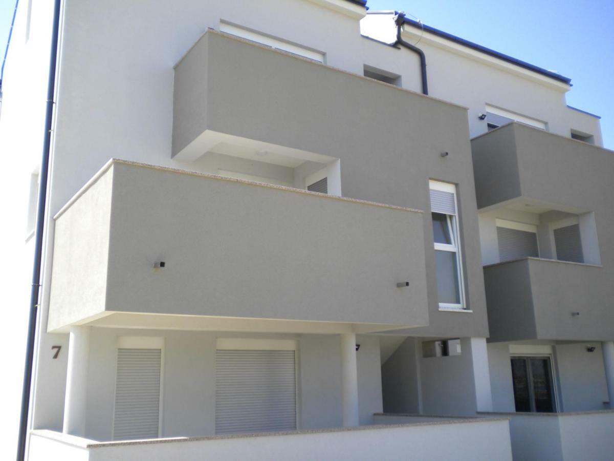 Apartments Venerea Nin Extérieur photo