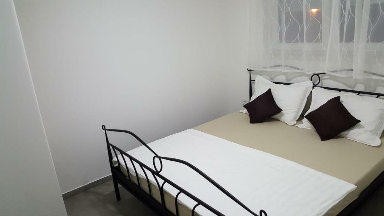 Apartments Venerea Nin Extérieur photo