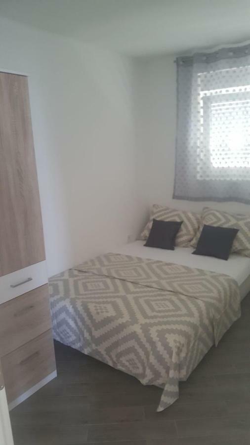 Apartments Venerea Nin Extérieur photo