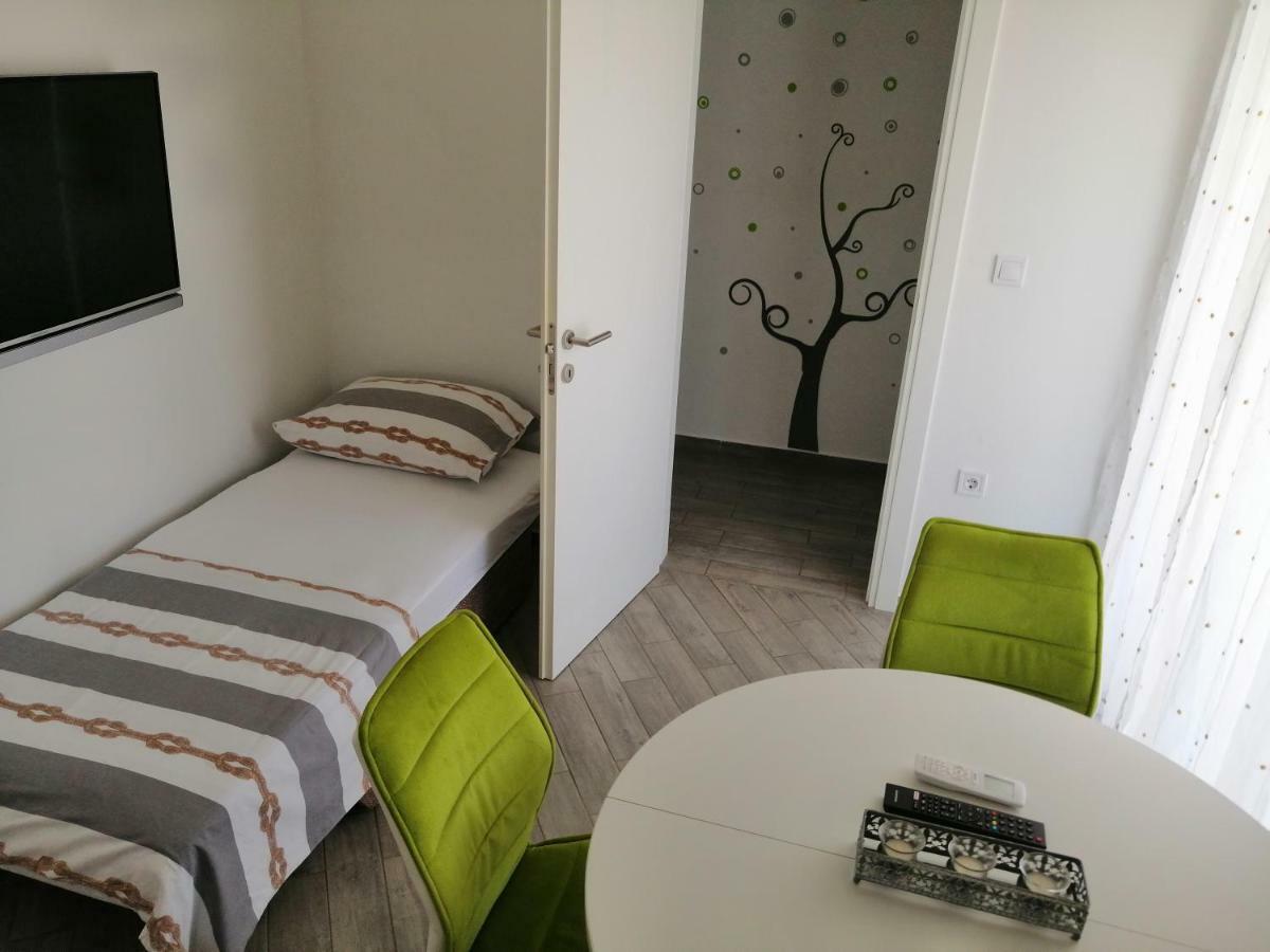 Apartments Venerea Nin Extérieur photo
