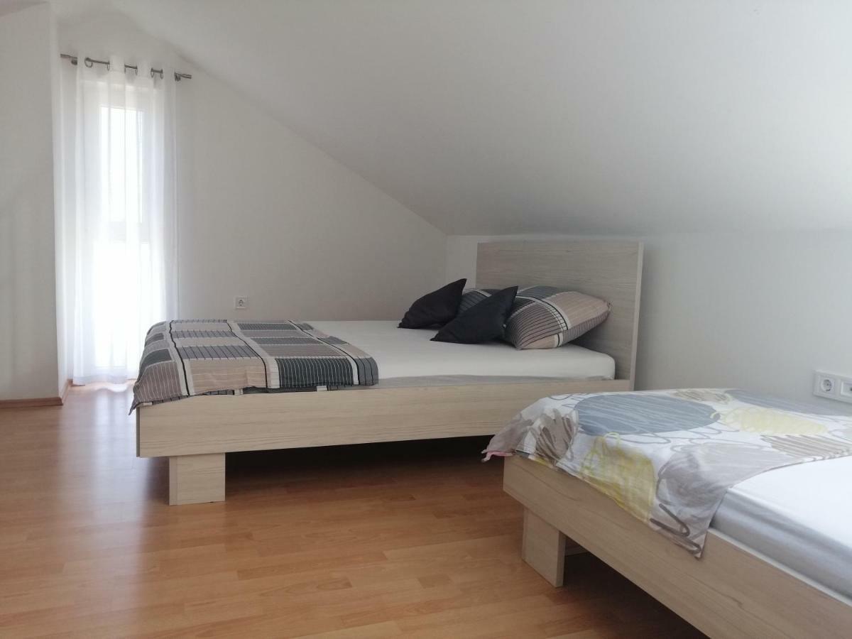 Apartments Venerea Nin Extérieur photo
