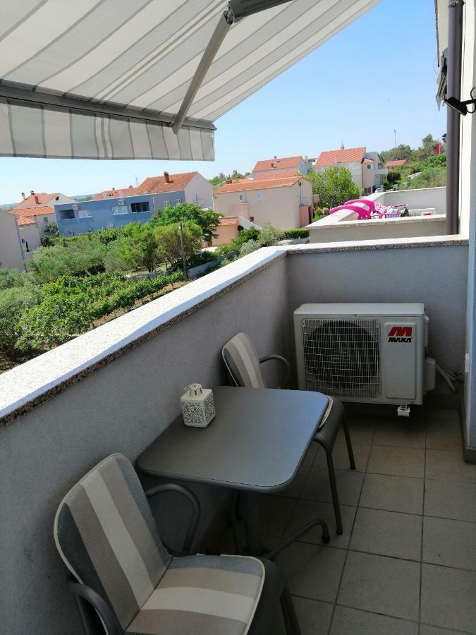 Apartments Venerea Nin Extérieur photo