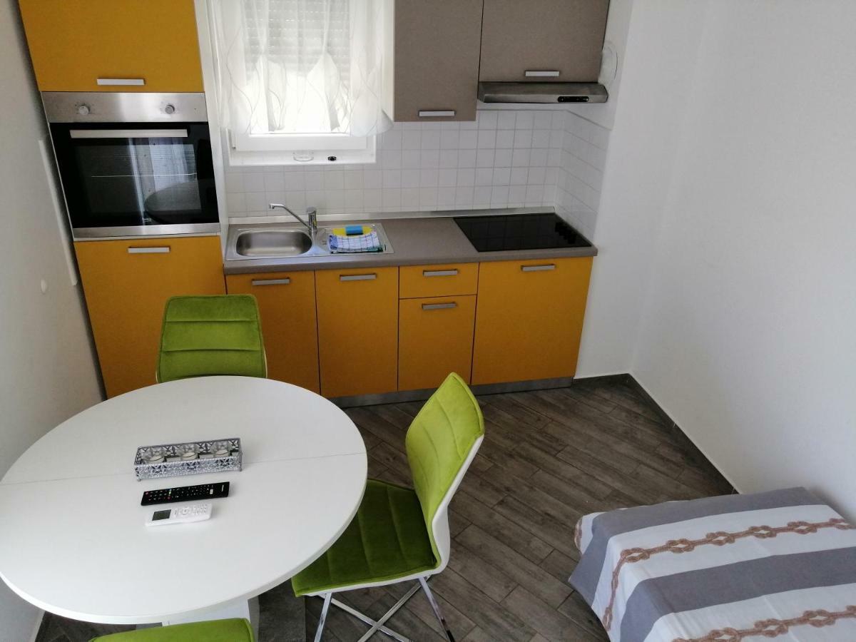 Apartments Venerea Nin Extérieur photo
